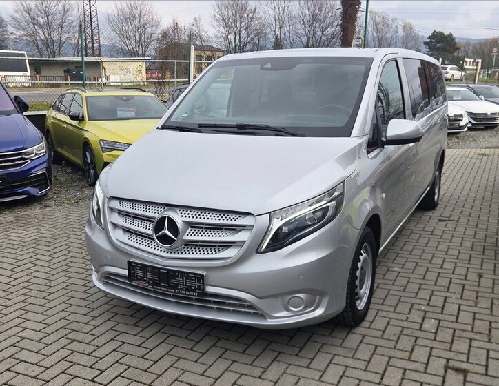Mercedes-Benz Vito 1