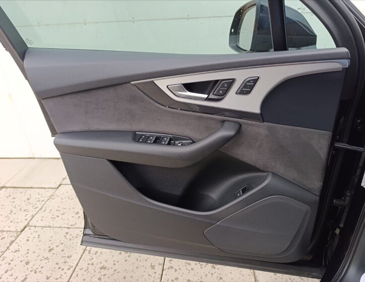 Audi Q7 SUV / Terénní 3,0 l 210 kw