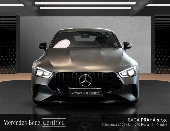 Mercedes-Benz AMG GT 8