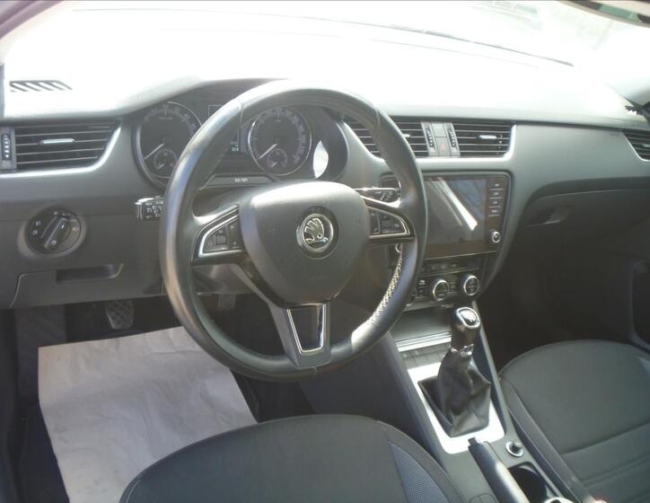 Škoda Octavia 10