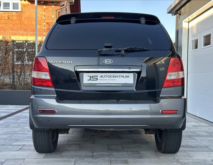 KIA Sorento SUV / Terénní 2,5 l 103 kw