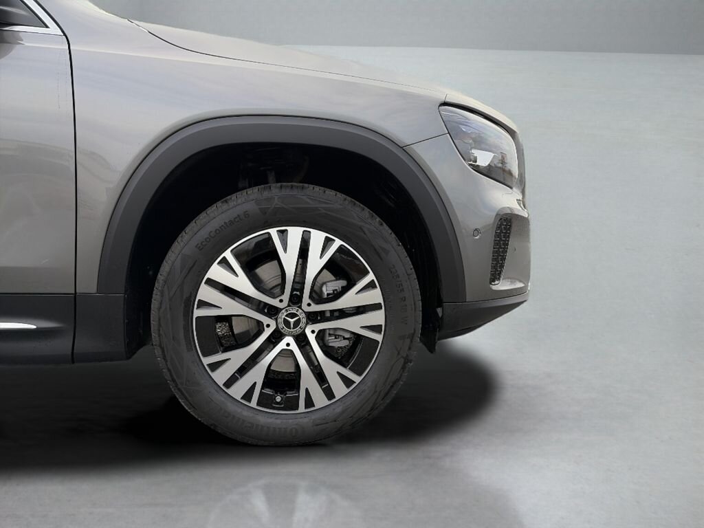 Mercedes-Benz GLB SUV / Terénní 1,3 l 120 kw