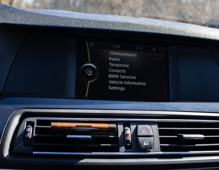 BMW Řada 5 Sedan / Limuzína 2,0 l 120 kw