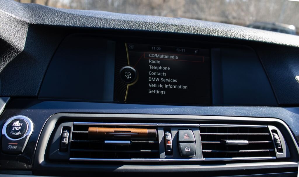 BMW Řada 5 Sedan / Limuzína 2,0 l 120 kw