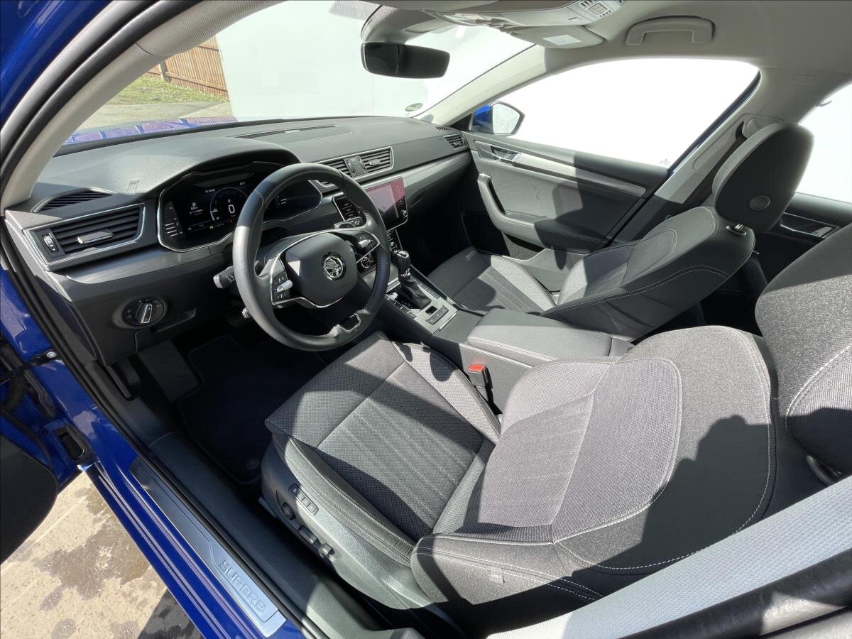 Škoda Superb Liftback 1,5 l 110 kw