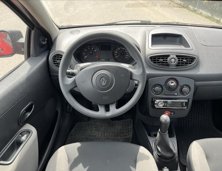 Renault Clio Hatchback 1,1 l 48 kw