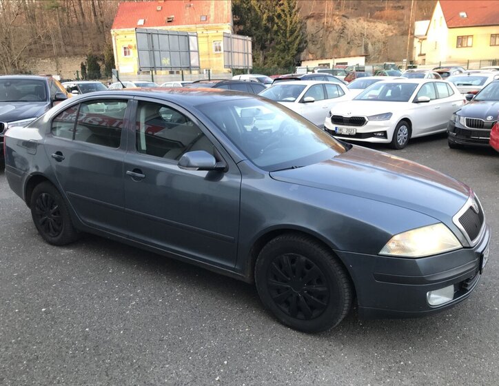 Škoda Octavia Sedan / Limuzína 1,9 l 77 kw