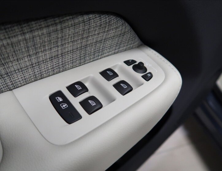 Volvo XC60 SUV 2,0 l 145 kw