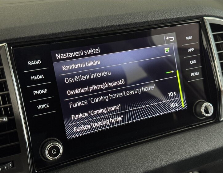 Škoda Karoq SUV / Terénní 1,5 l 110 kw