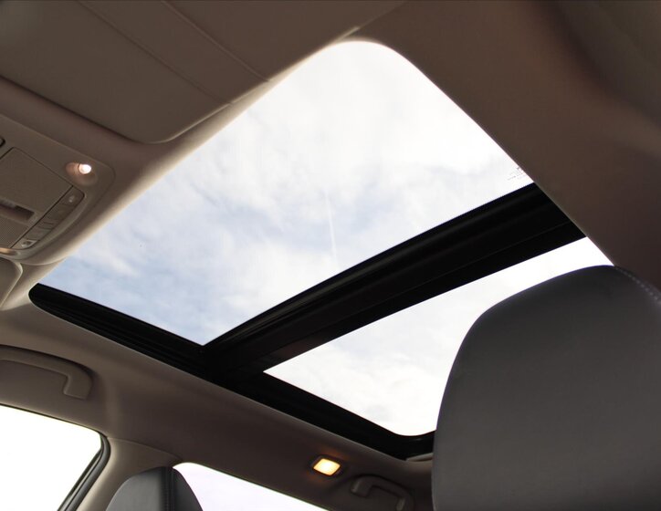 Nissan X-Trail SUV 1,6 l 96 kw