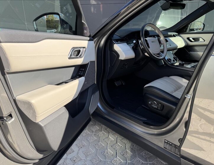 Land Rover Range Rover Velar 10