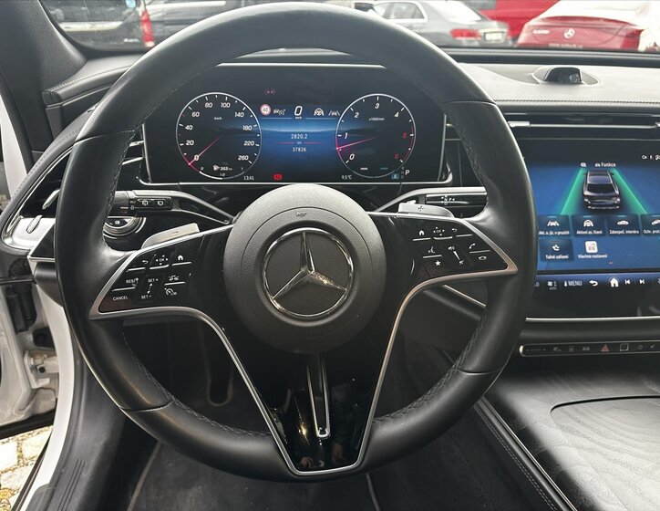 Mercedes-Benz Třídy E Kombi 3,0 l 270 kw