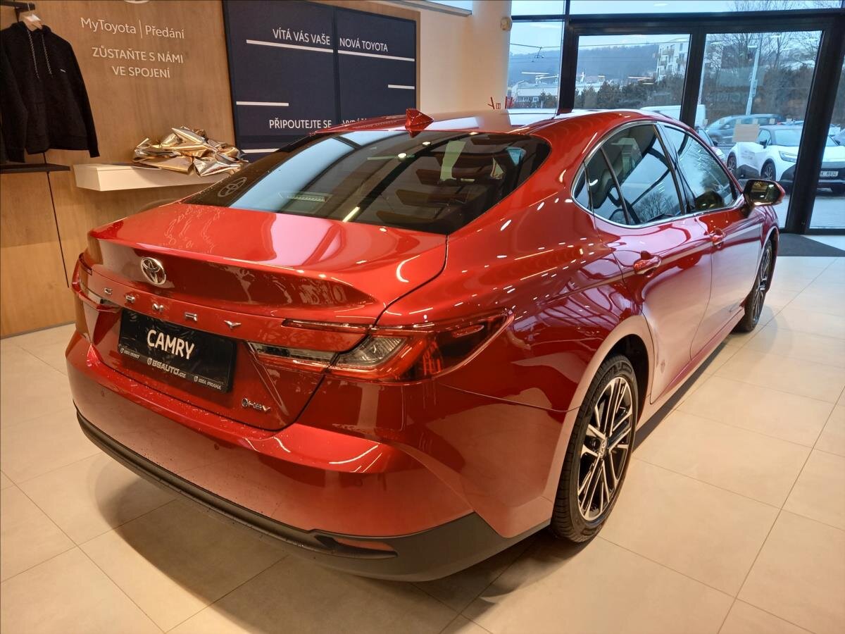 Toyota Camry Sedan 2,5 l 169 kw