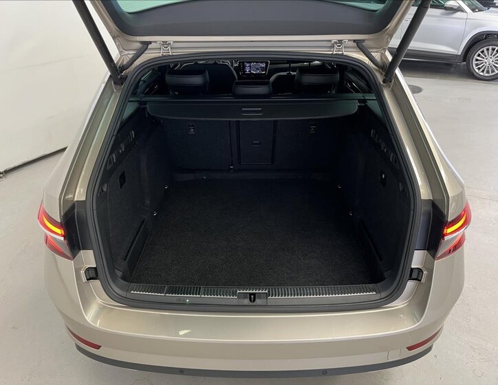 Škoda Superb Kombi 2,0 l 147 kw