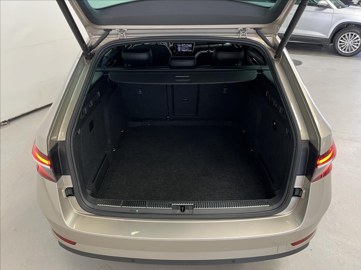 Škoda Superb Kombi 2,0 l 147 kw