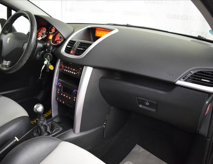 Peugeot 207 Kabriolet 1,6 l 88 kw