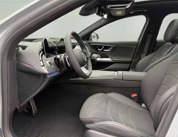 Mercedes-Benz Třídy E Sedan 2,0 l 145 kw