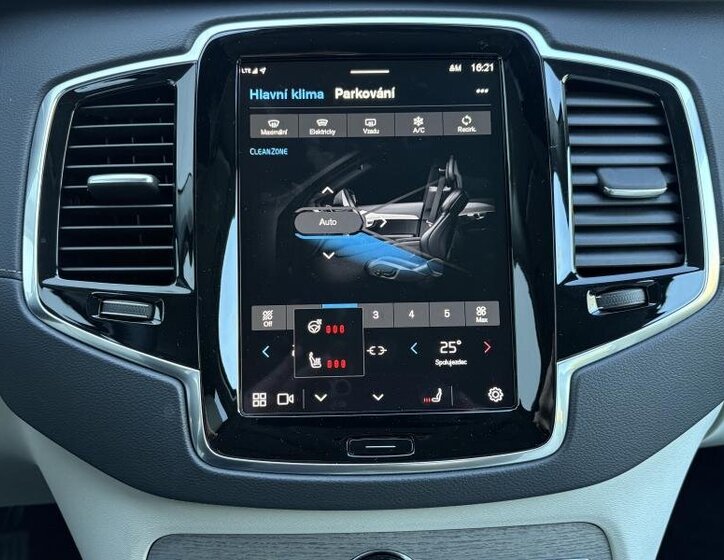 Volvo XC90 SUV 2,0 l 173 kw