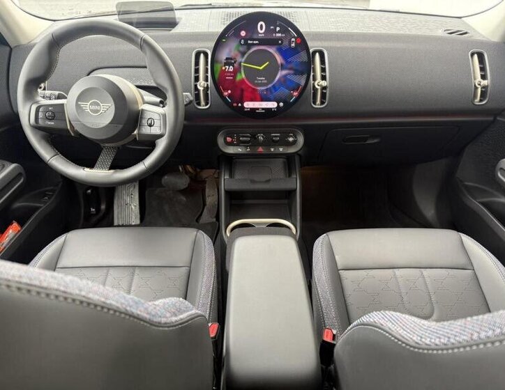 Mini Countryman SUV 2,0 l 160 kw