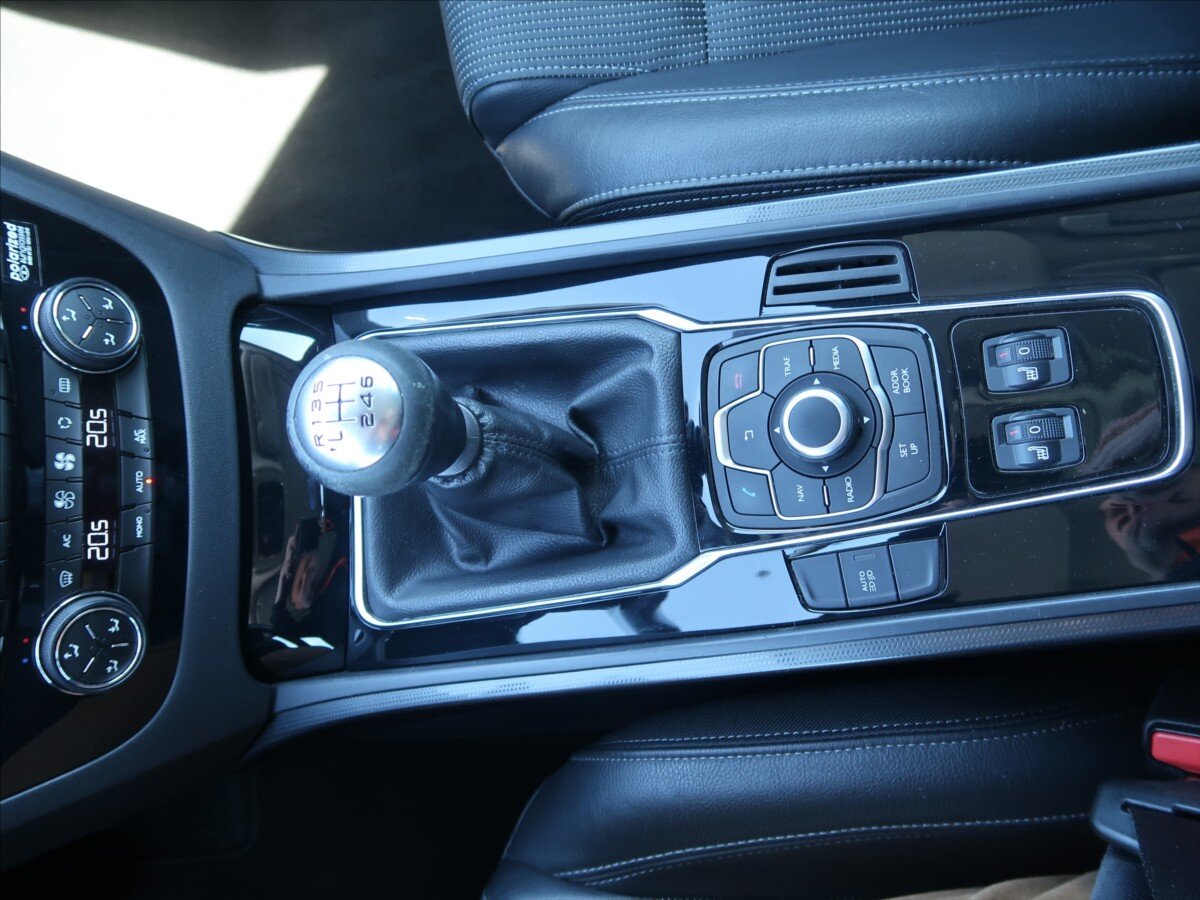 Peugeot 508 Kombi 2,0 l 120 kw