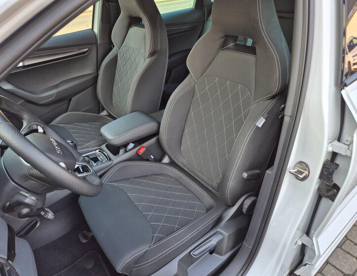 Škoda Karoq SUV / Terénní 1,5 l 110 kw