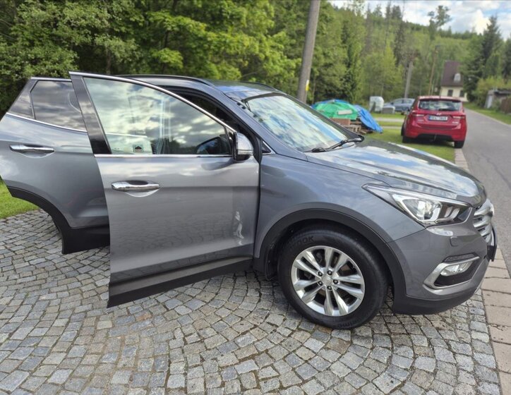Hyundai Santa Fe SUV 2,2 l 147 kw