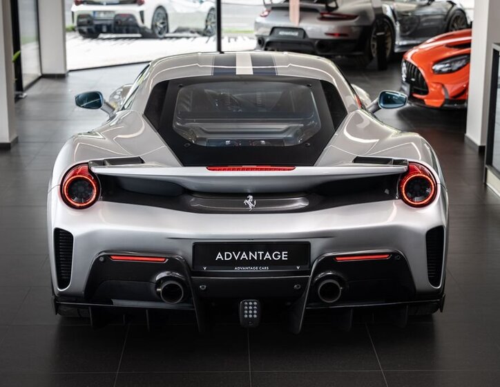 Ferrari 488 Kupé 3,9 l 530 kw