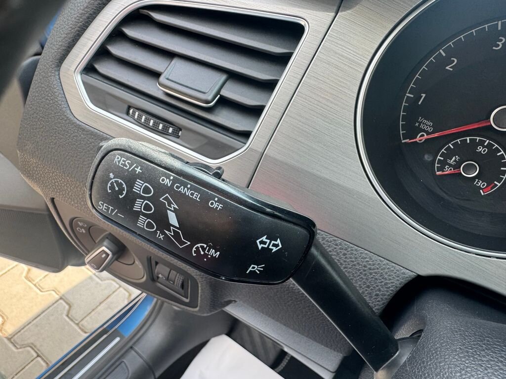 Volkswagen Golf Sportsvan MPV 1,2 l 81 kw