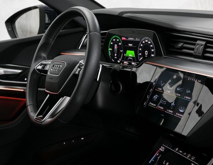 Audi e-tron SUV 0,0 300 kw