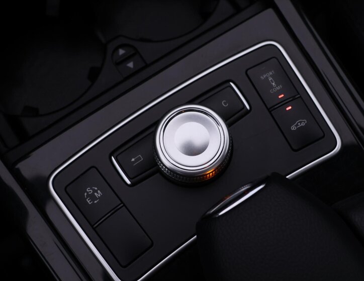 Mercedes-Benz Třídy E Sedan 3,0 l 195 kw