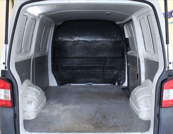Volkswagen Transporter Skříň 2,0 l 62 kw
