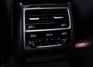 BMW Řada 7 Sedan / Limuzína 4,4 l 330 kw