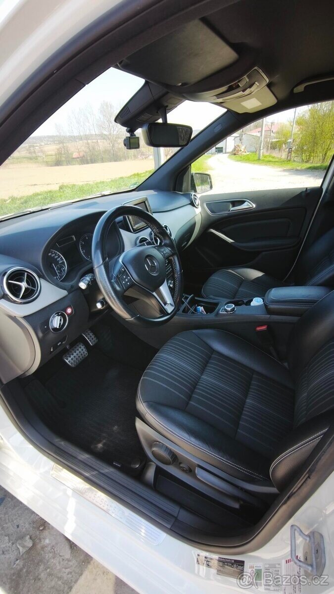 Mercedes-Benz AMG One SUV / Terénní 0,0 125 kw