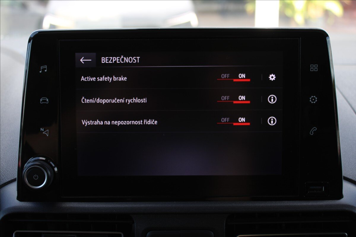 Opel Combo MPV 1,5 l 96 kw