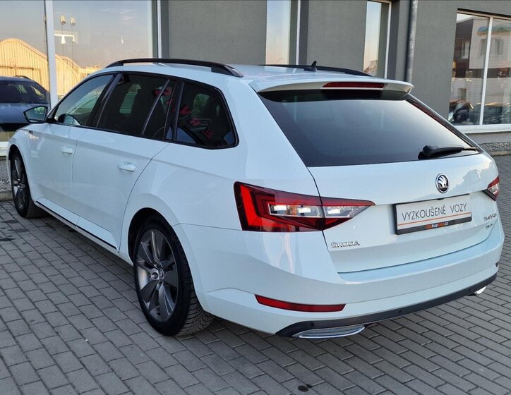 Škoda Superb Kombi 2,0 l 140 kw