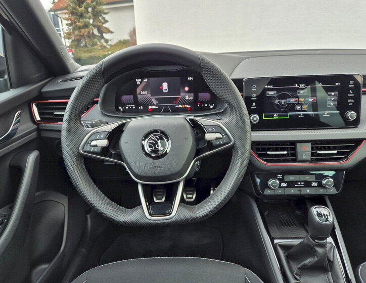 Škoda Scala Hatchback 1,5 l 110 kw