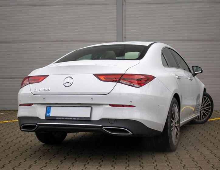 Mercedes-Benz CLA 5