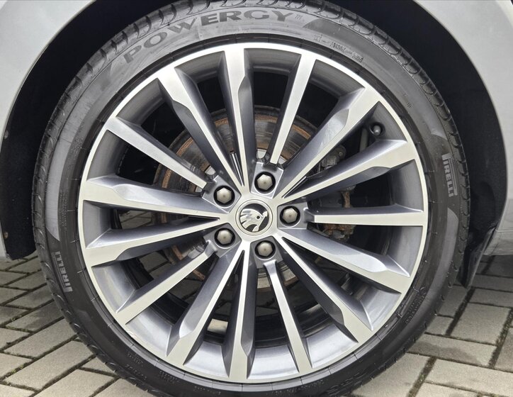 Škoda Superb Kombi 2,0 l 140 kw