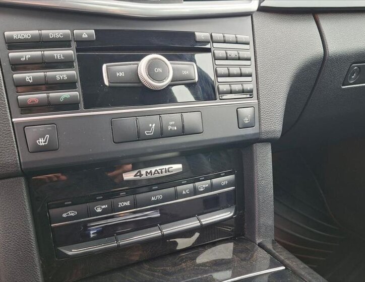 Mercedes-Benz Třídy E Sedan / Limuzína 3,0 l 170 kw