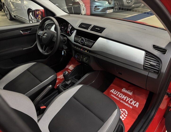 Škoda Fabia Hatchback 999,0 70 kw