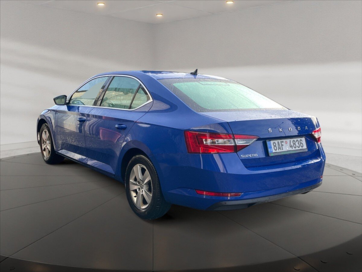 Škoda Superb