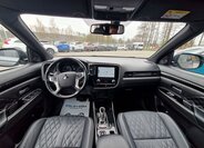 Mitsubishi Outlander SUV / Terénní 2,4 l 165 kw