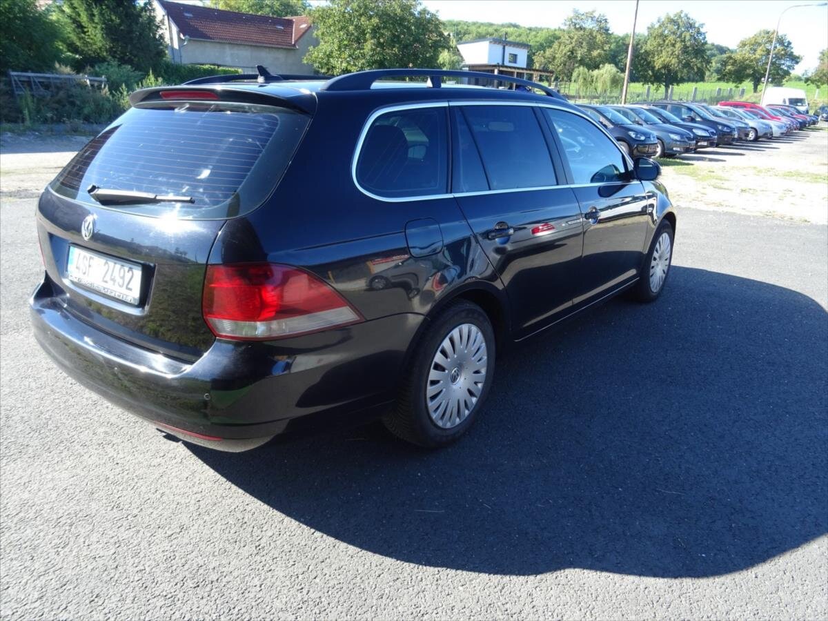 Volkswagen Golf Kombi 2,0 l 103 kw