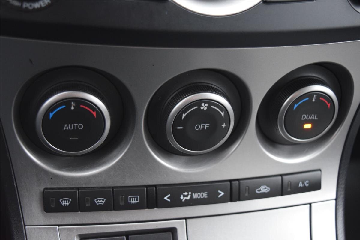 Mazda 3 Hatchback 1,6 l 77 kw