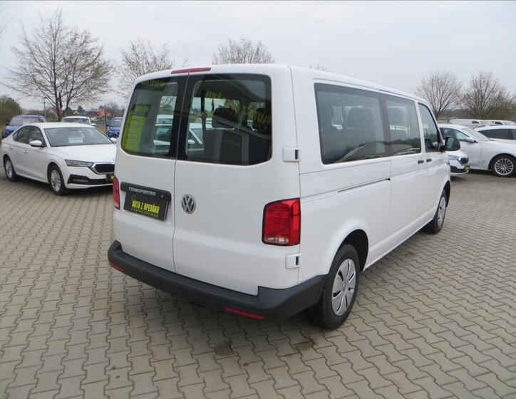 Volkswagen Transporter Kombi 2,0 l 110 kw