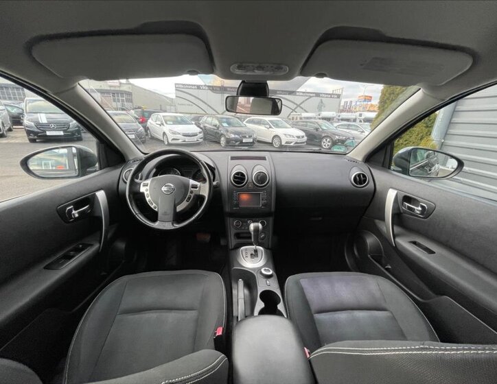 Nissan Qashqai SUV / Terénní 2,0 l 110 kw