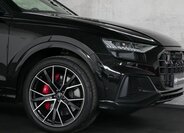 Audi SQ8 SUV 4,0 l 373 kw