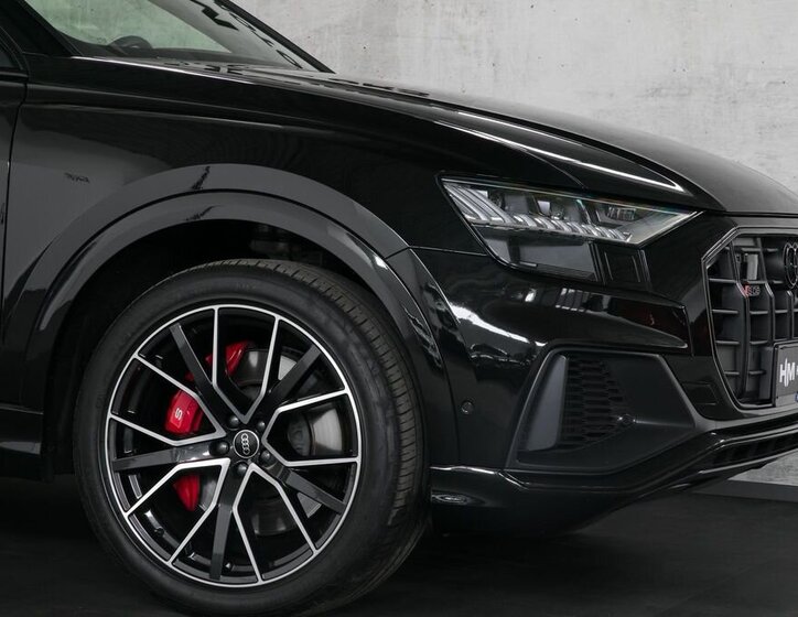 Audi SQ8 SUV 4,0 l 373 kw