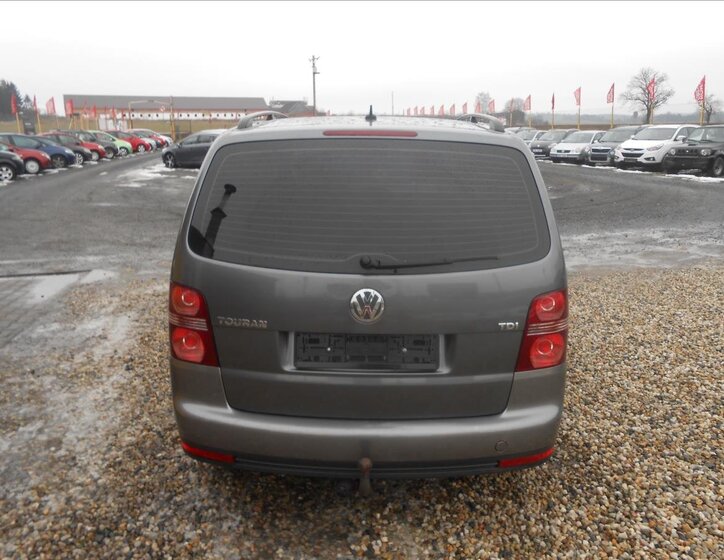 Volkswagen Touran MPV 1,9 l 66 kw