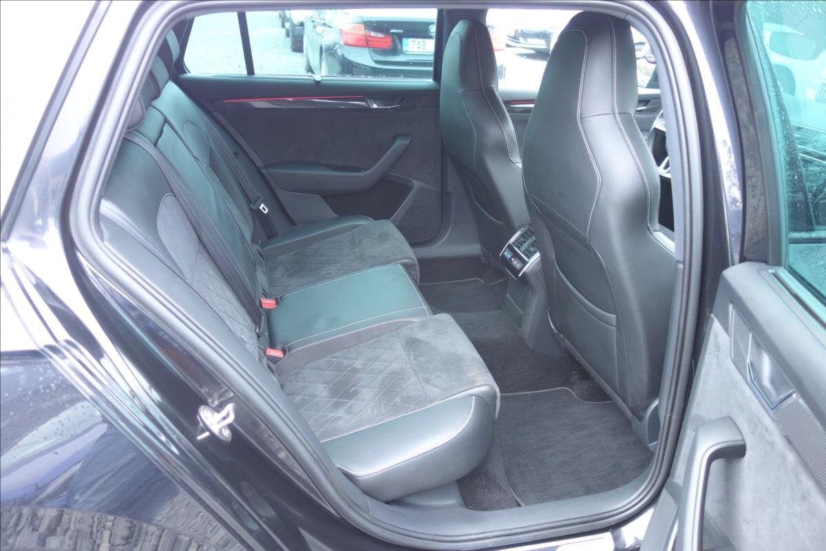 Škoda Superb Kombi 2,0 l 140 kw
